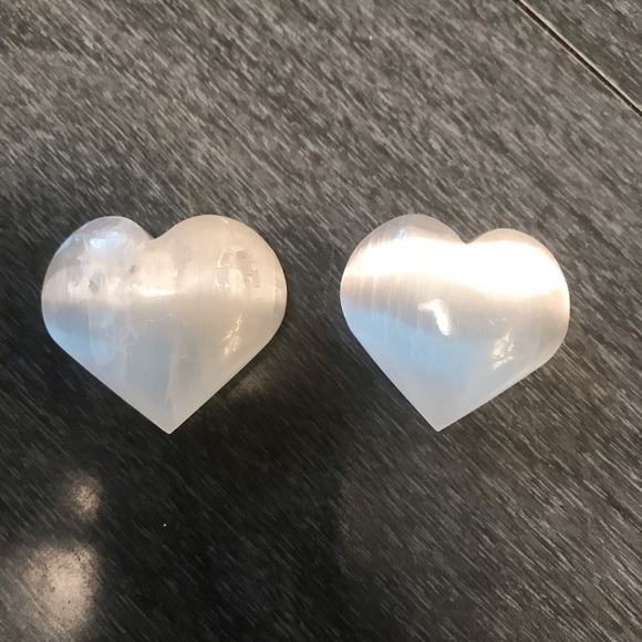 Accessories - 2 small selenite hearts
